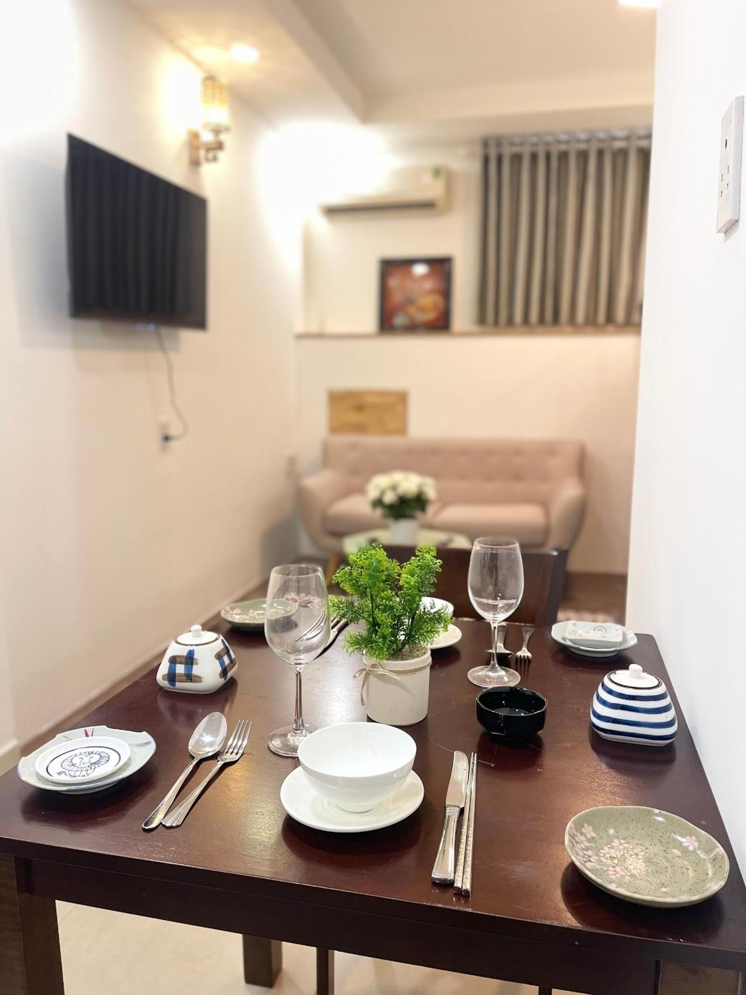 Mh Serviced Apartment Хошимин Экстерьер фото